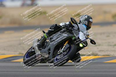 media/Jan-14-2023-SoCal Trackdays (Sat) [[497694156f]]/Turn 4 Set 1 (1020am)/